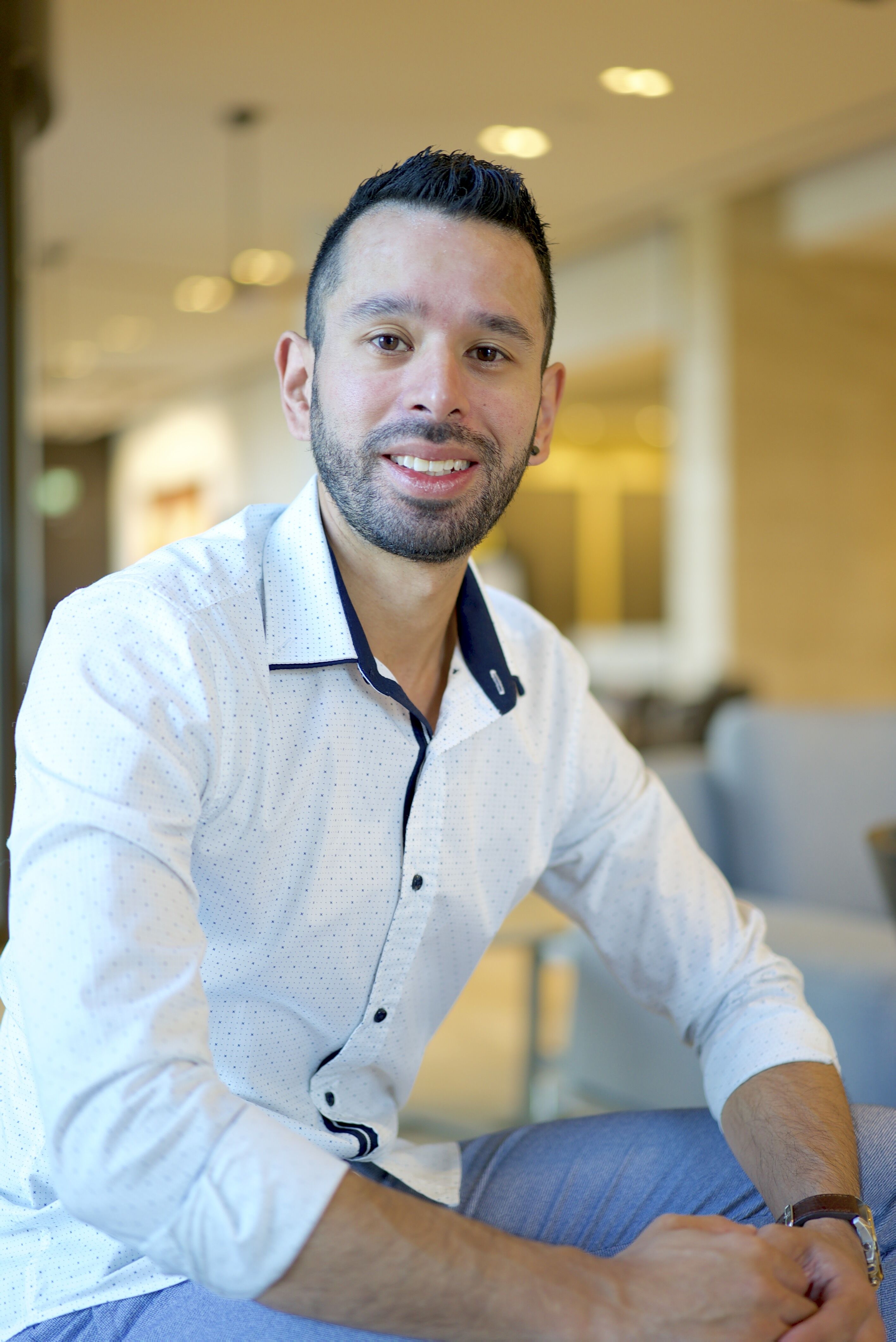 YD Shirt Sit and Smile AD Shot